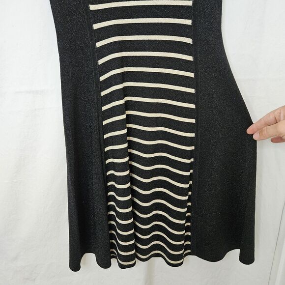J.McLaughlin Emilie Dress Womens XS Sleeveless Knit Black/Gold Metallic Tank - Picture 3 of 12